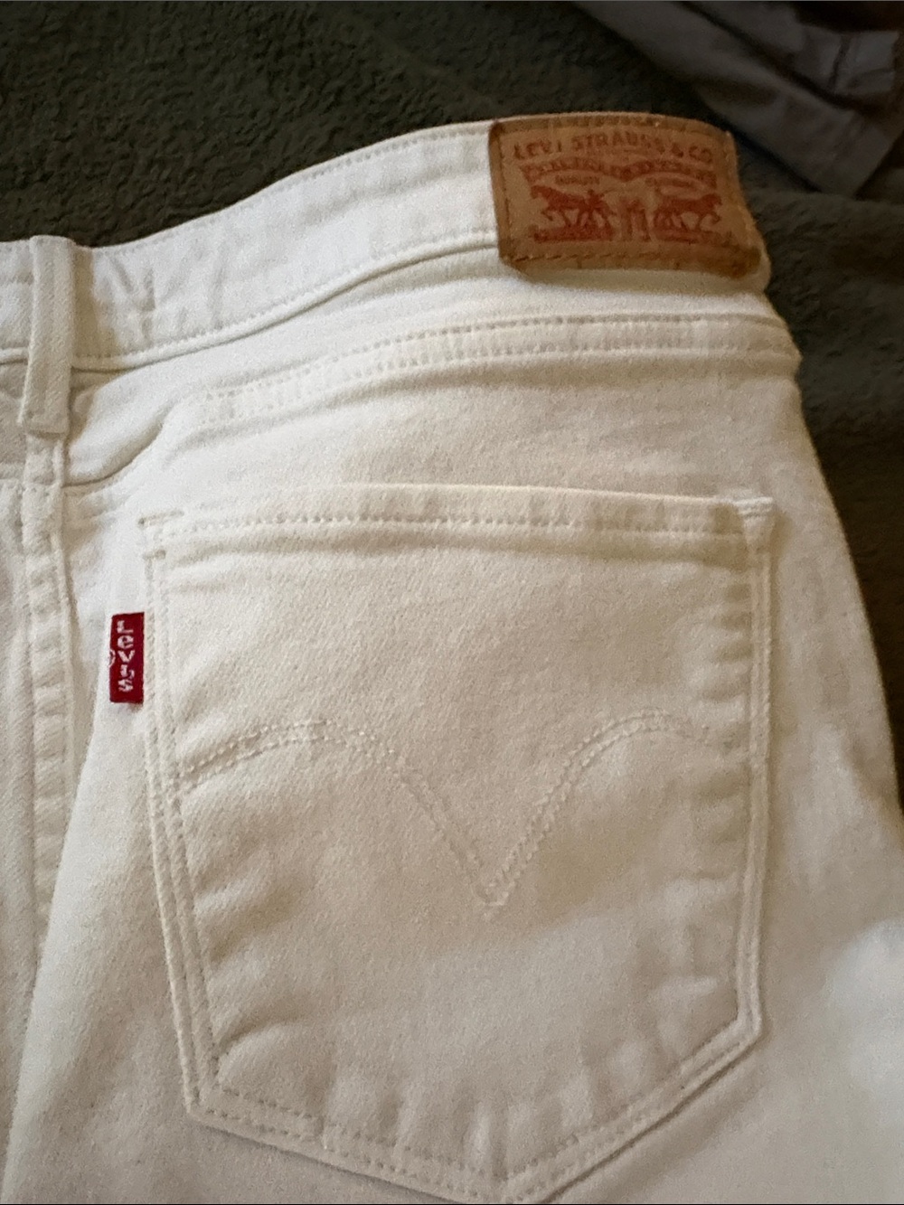 Women's White Mid Rise Skinny Levi’s 31x32